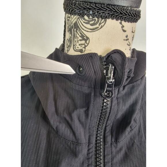 Lululemon Dance Studio Jacket Hooded Size 6 Black Gray Reversible - Picture 4 of 12